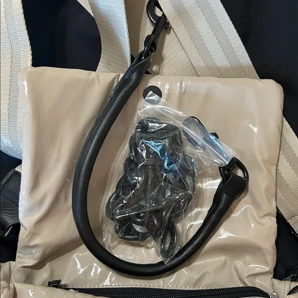NEW THINK ROYLN women's crossbody bag ALL 3 STRAPS. Chain, crossbody, leather.